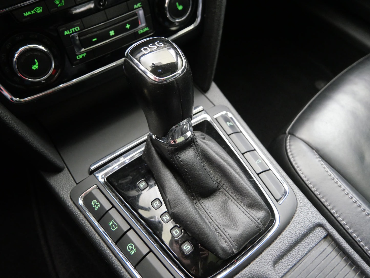 Škoda Superb 2.0 TDI 125 kW Elegance