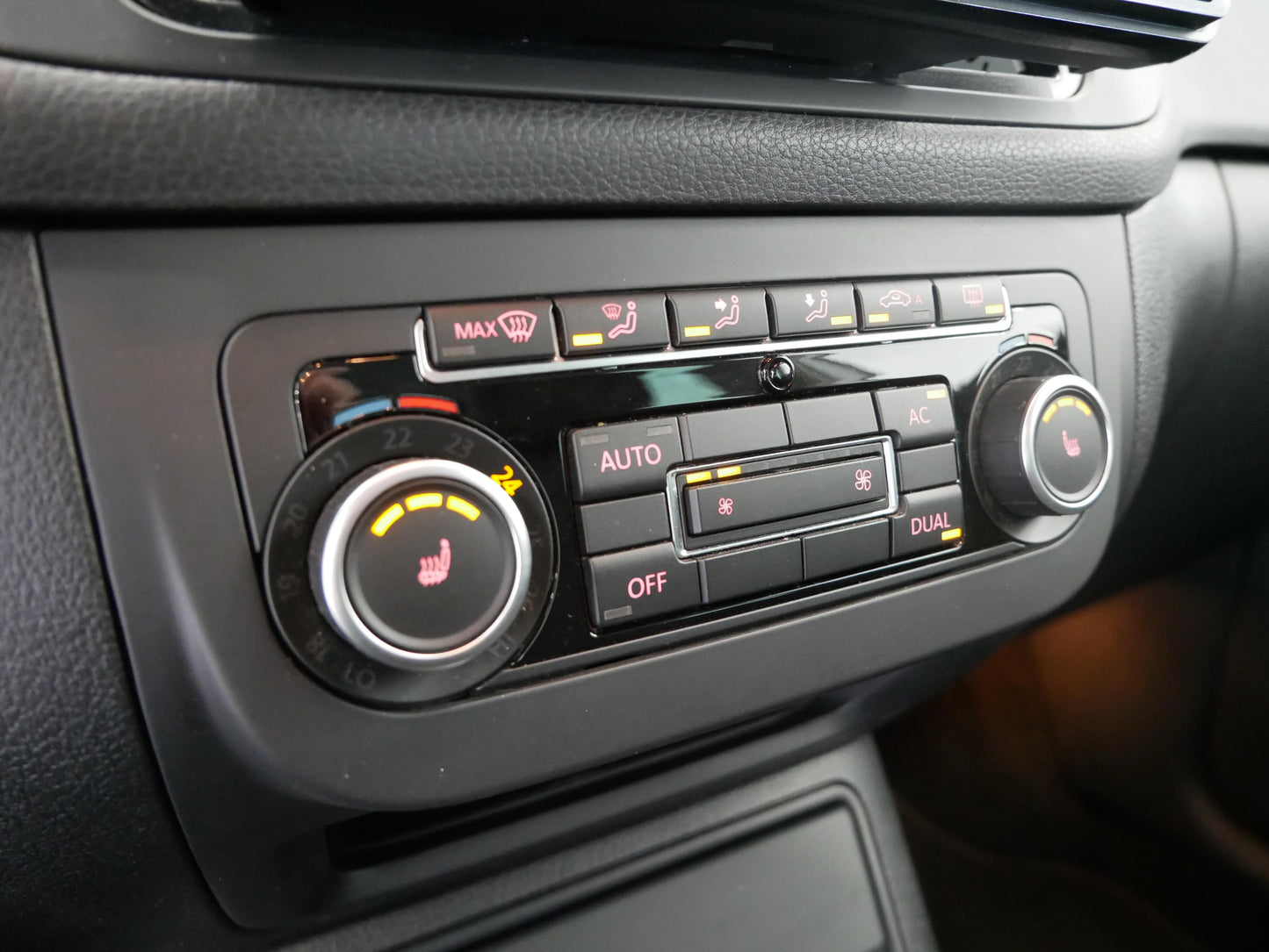 Volkswagen Golf 1.4 TSI 90 kW DSG Comfortline