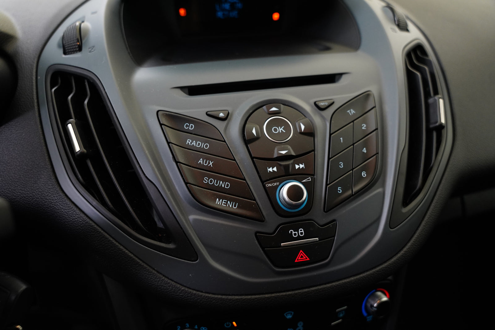 Ford B-MAX 1.4 16V 66 kW Duratec – foto 19