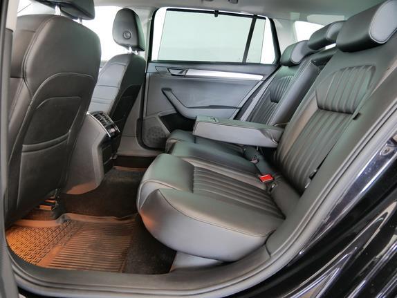 Škoda Superb 1.6 TDI Style