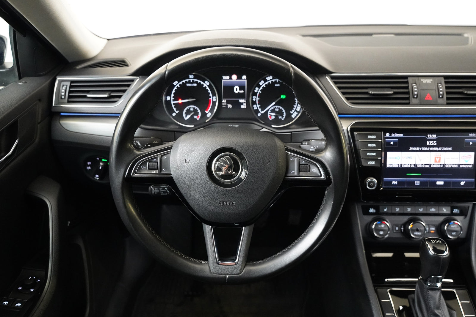 Škoda Superb 2.0 TDI 140 kW DSG Style – foto 20