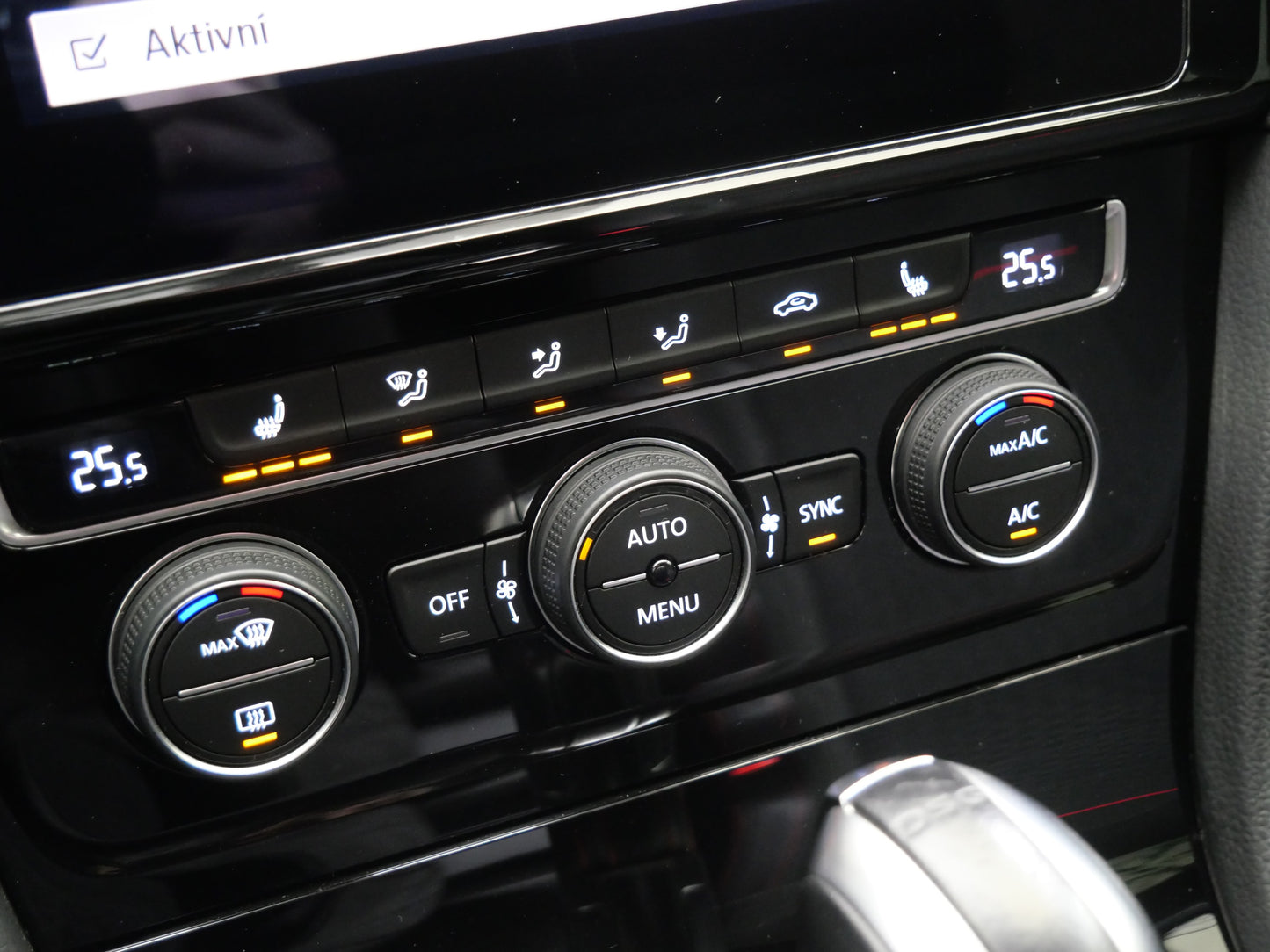 Volkswagen Golf 2.0 TSI 180 kW DSG GTI