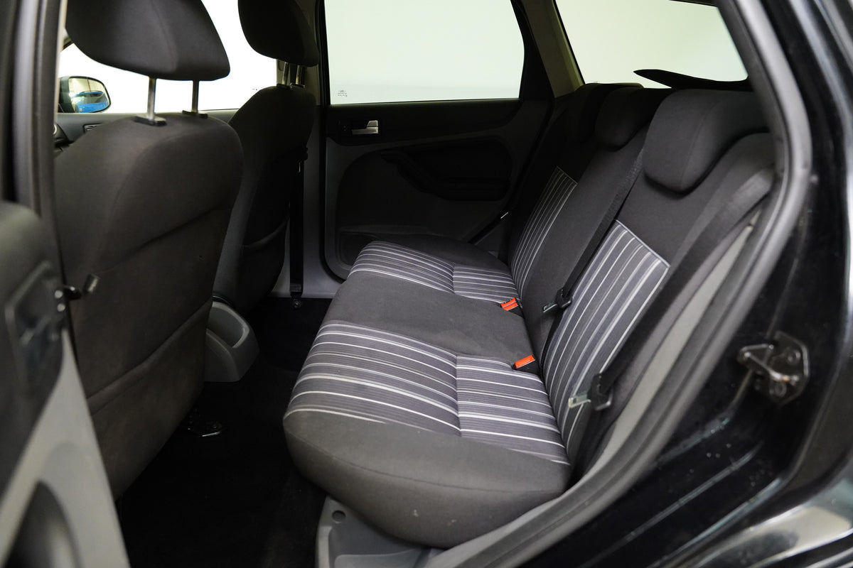 Ford Focus 1.6 16V 74 kW – foto 19