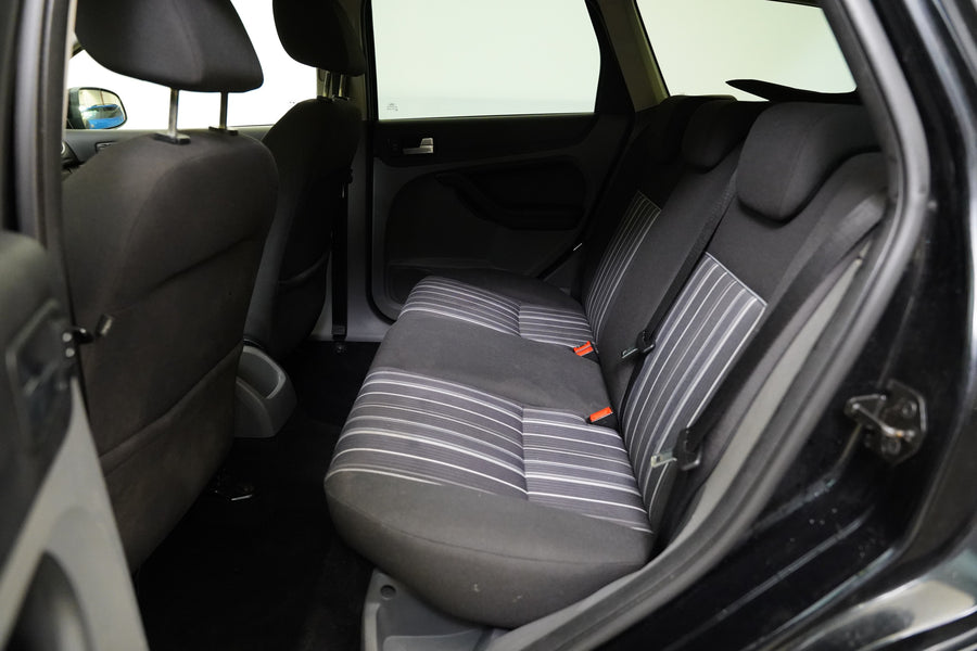 Ford Focus 1.6 16V 74 kW – foto 19