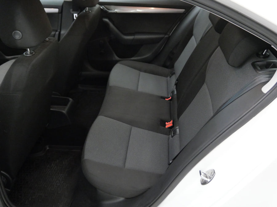 Škoda Octavia 1.6 TDI 66 kW Active – foto 18
