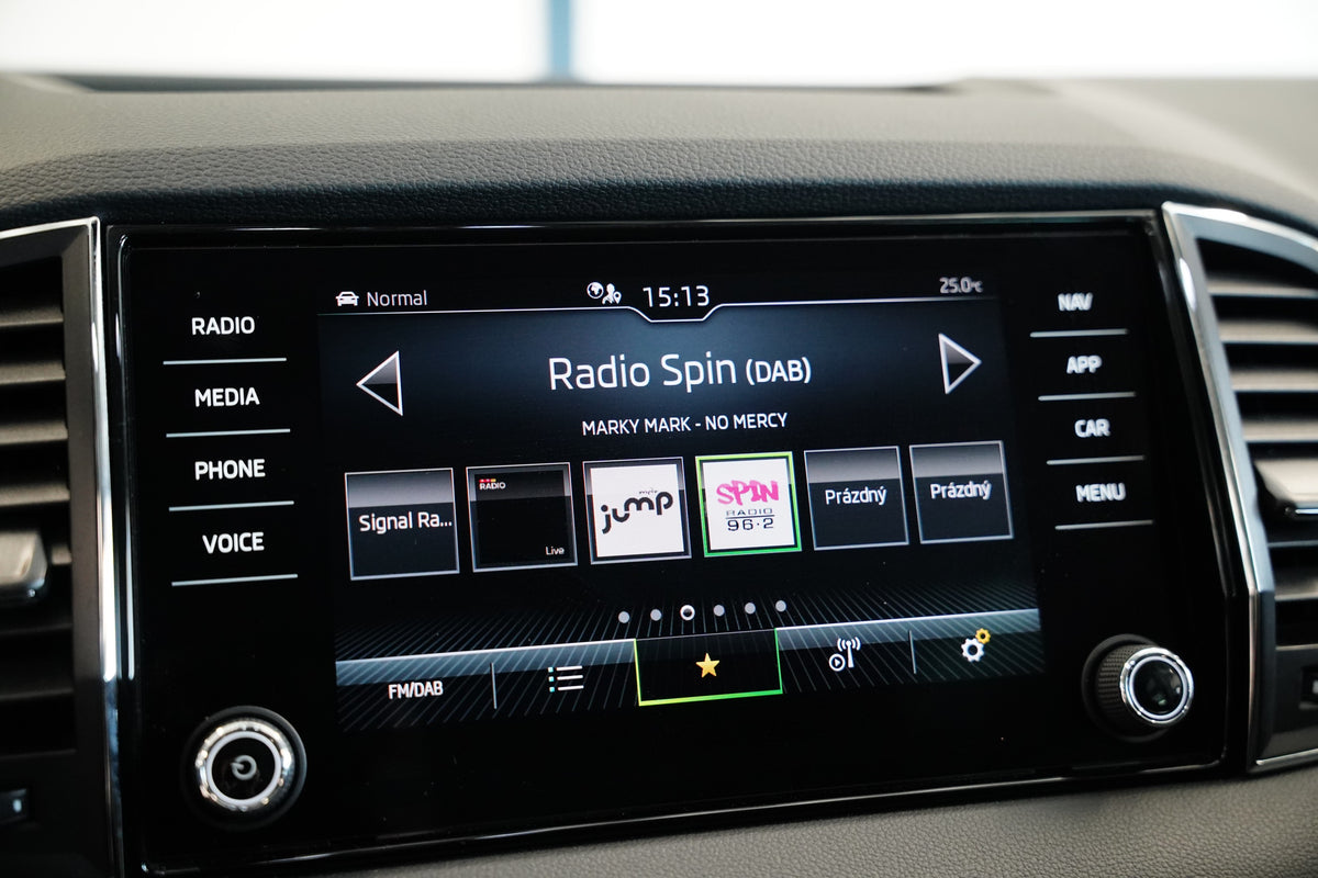 Škoda Karoq 1.5 TSI 110 kW Top Selection