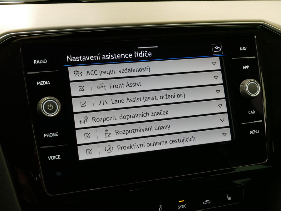 Volkswagen Passat 2.0 TDI 147 kW Elegance – foto 19