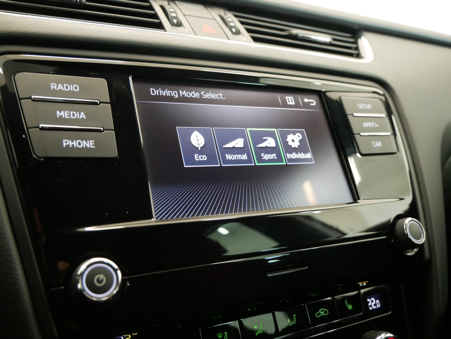 Škoda Octavia 2.0 TSI 169 kW RS Challenge