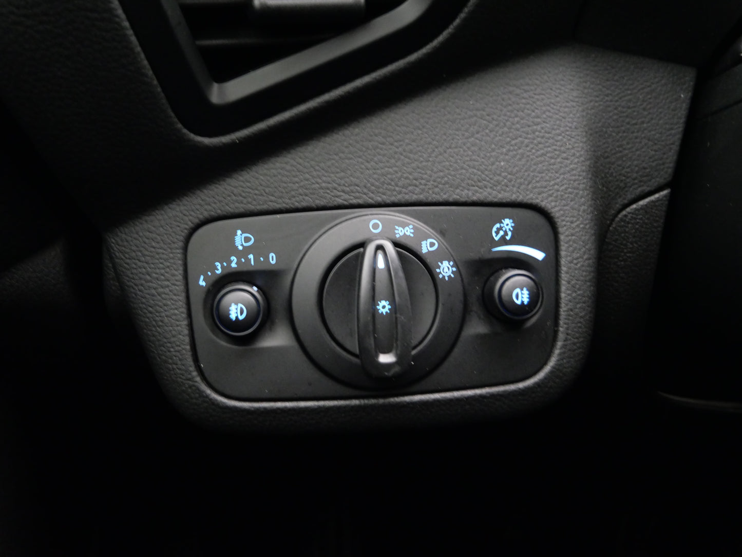 Ford C-MAX 1.0 EcoBoost 92 kW Titanium