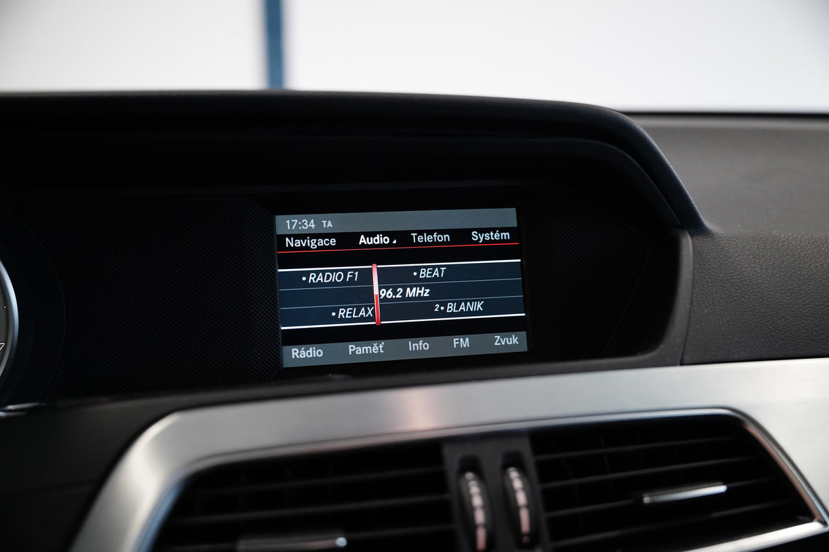Mercedes-Benz Třídy C C 180 115 kW – foto 19