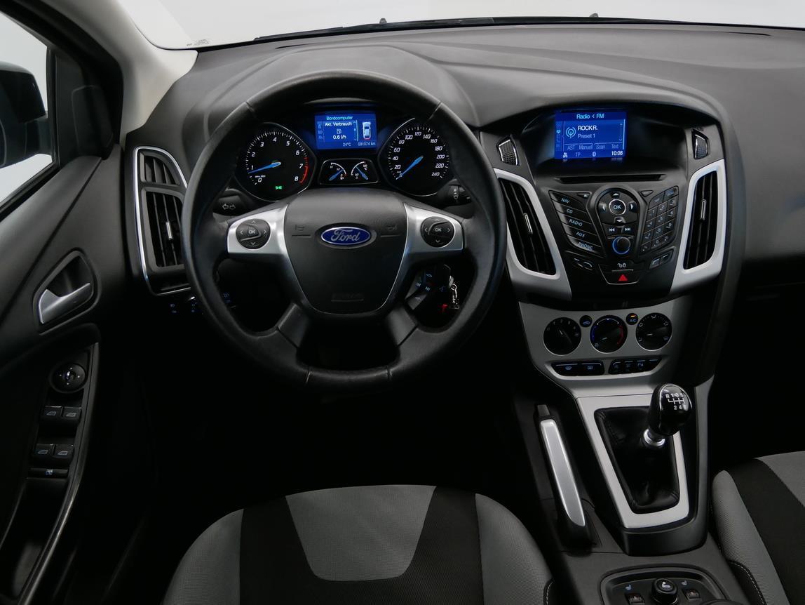 Ford Focus 1.0 EcoBoost Champions Edition
