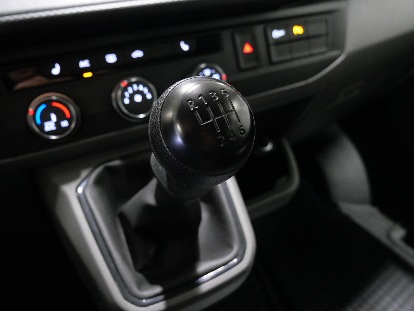 Volkswagen Transporter 2.0 TDI 110 kW Long