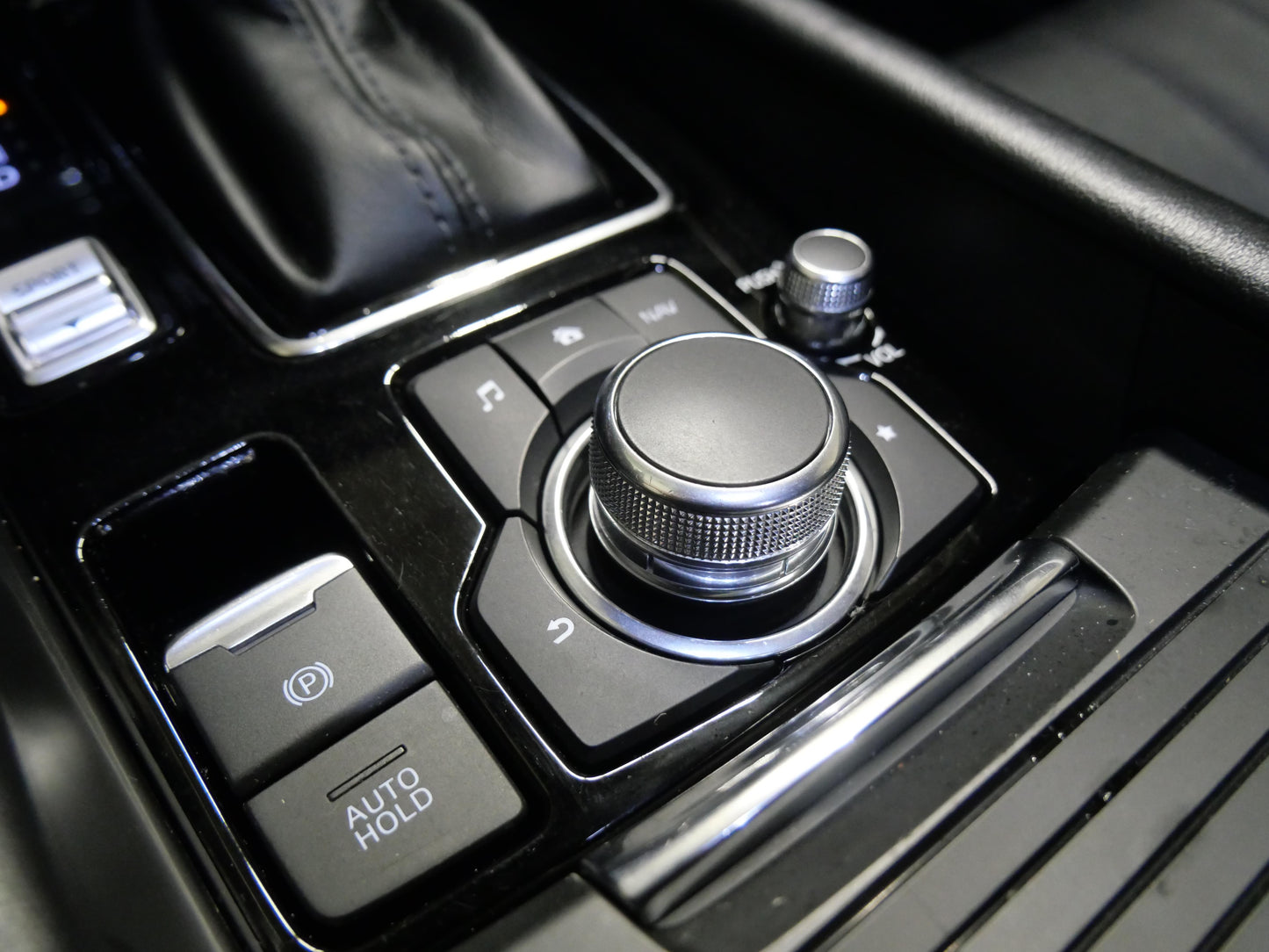 Mazda 6 2.5 i 143 kW Signature