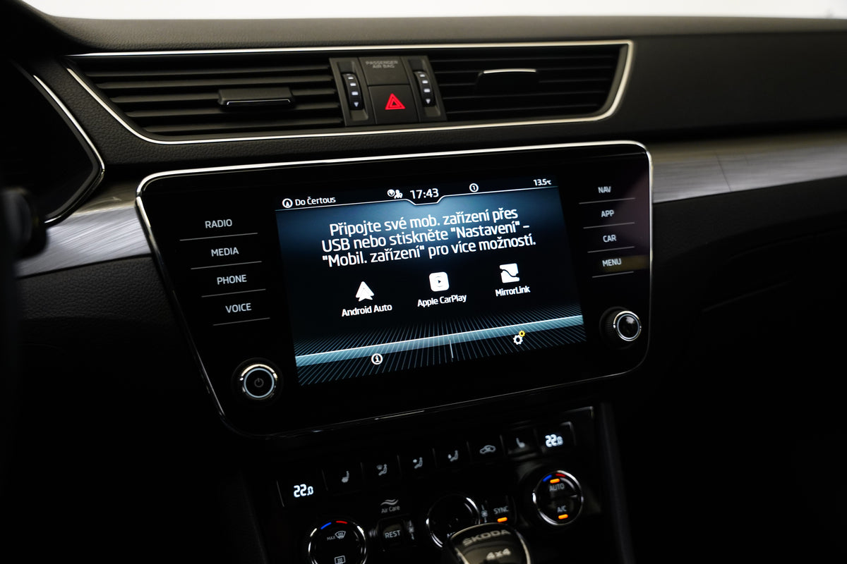 Škoda Superb 2.0 TDI 147 kW DSG 4x4 Style – foto 19