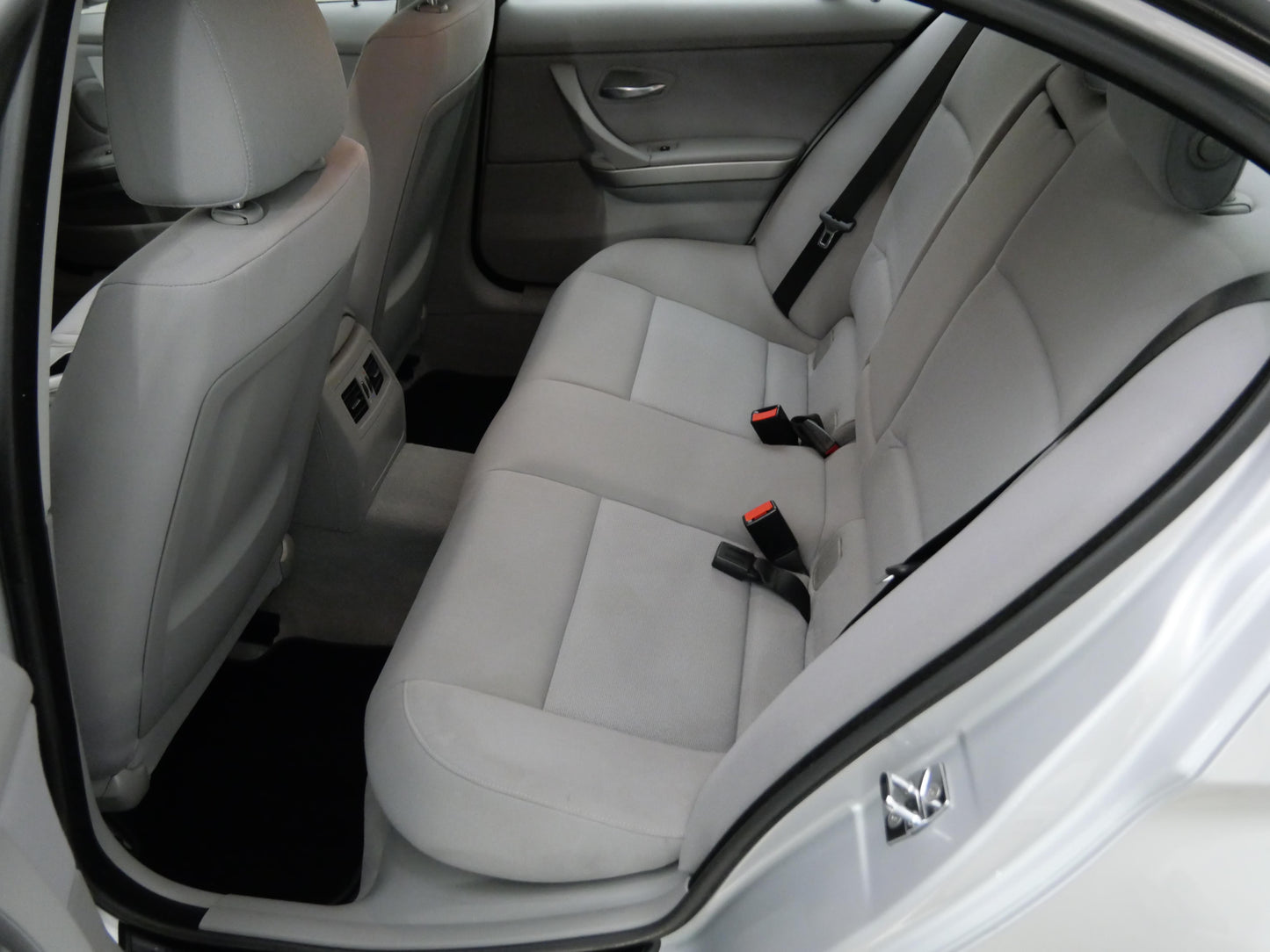 BMW 3 Series 318i 95 kW