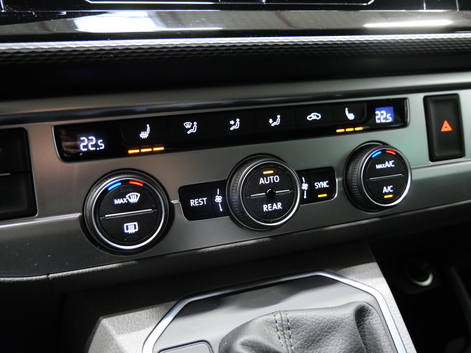 Volkswagen Caravelle 2.0 TDI 110 kW DSG Long – foto 19