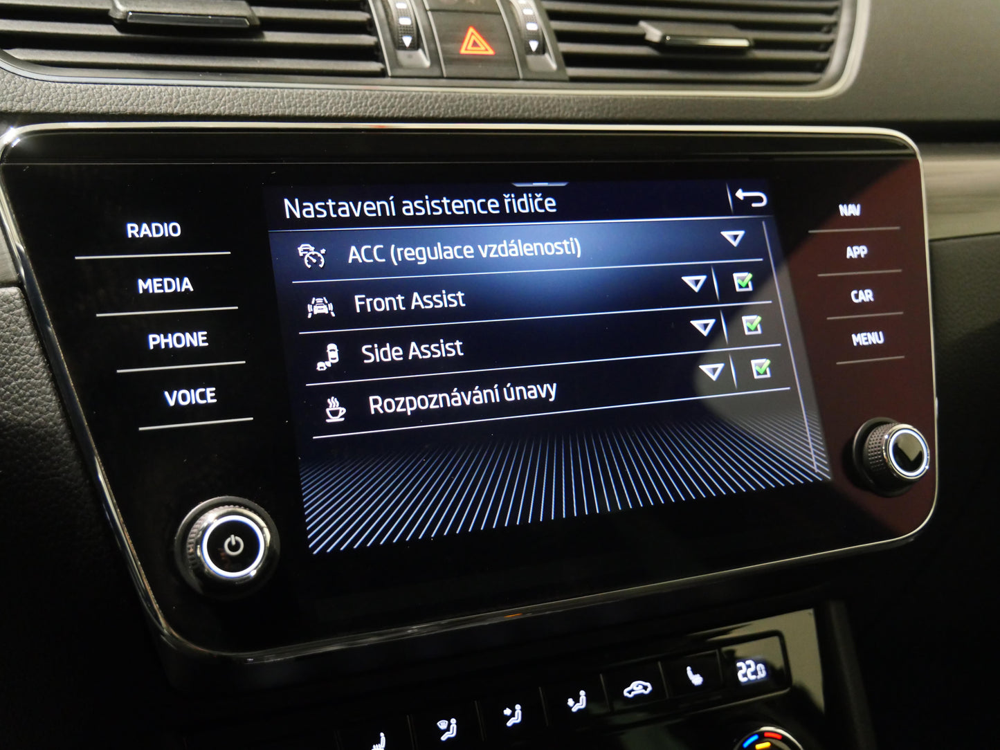 Škoda Superb 2.0 TDI 110 kW Style Extra