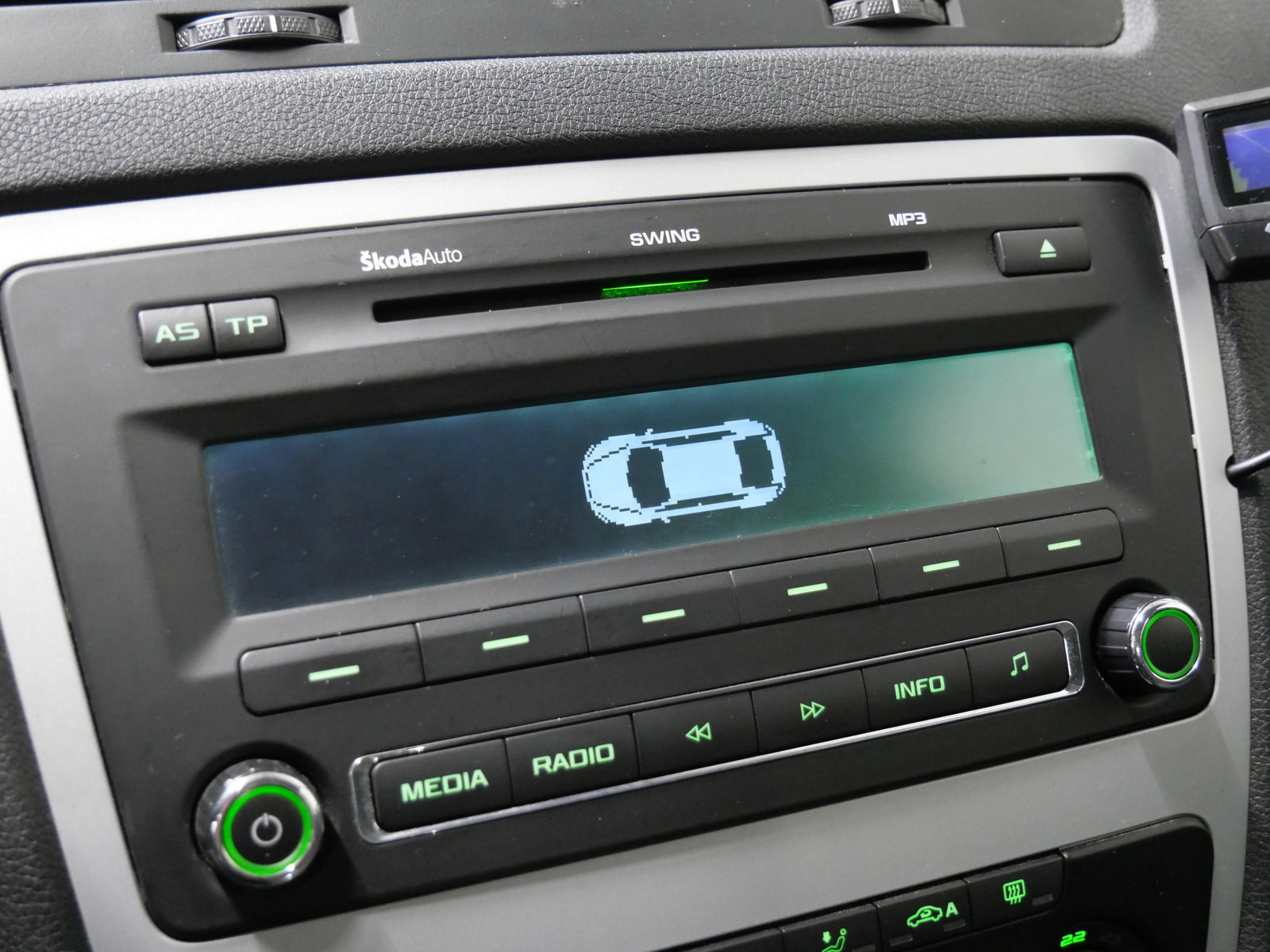 Škoda Octavia 1.6 TDI 77 kW Ambiente – foto 19