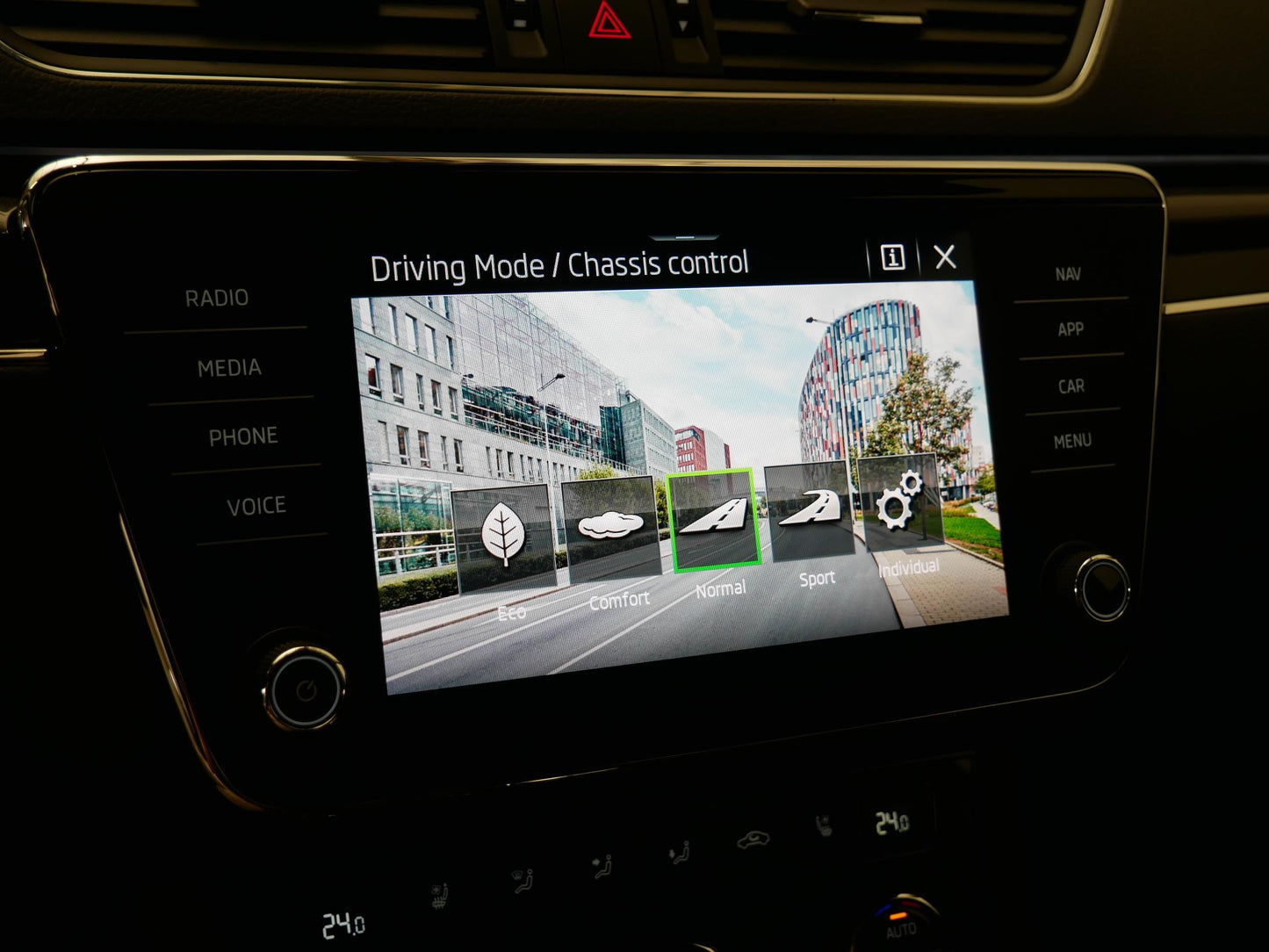 Škoda Superb 2.0 TDI 147kW L&K