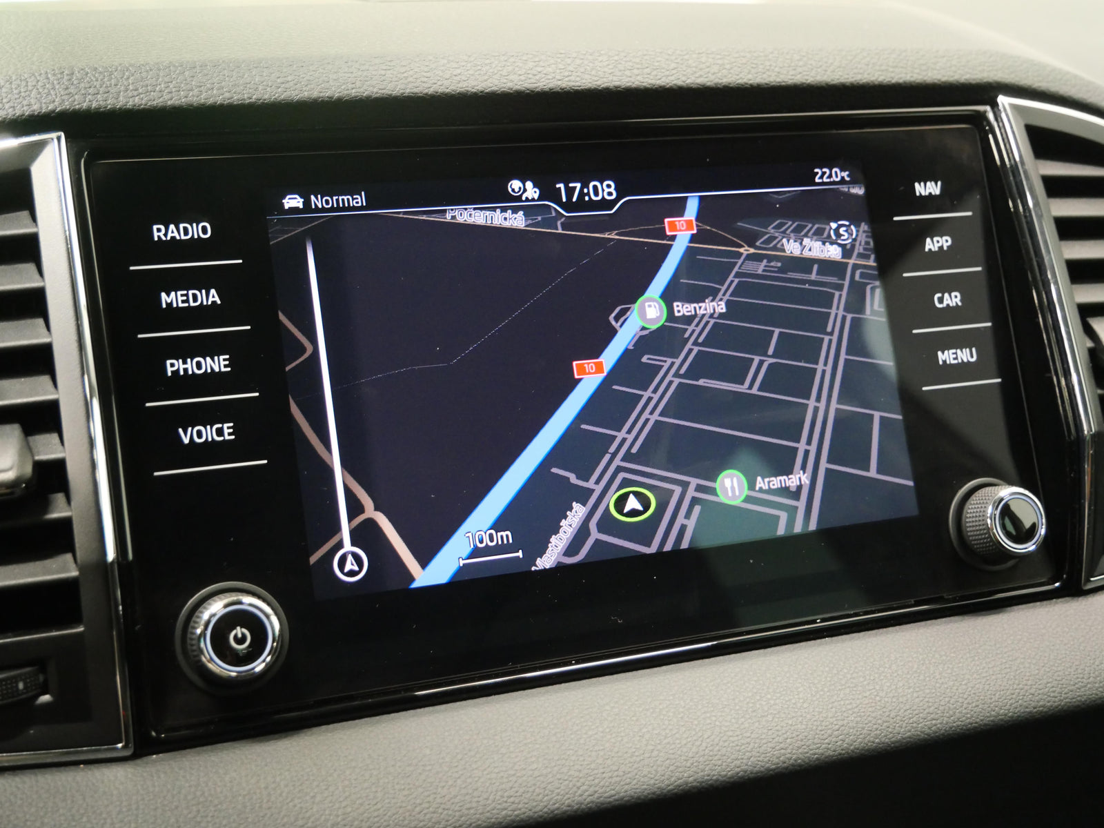 Škoda Karoq 1.5 TSI 110 kW Style – foto 19