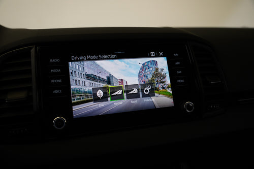 Škoda Karoq 1.5 TSI 110 kW DSG Sportline – foto 19
