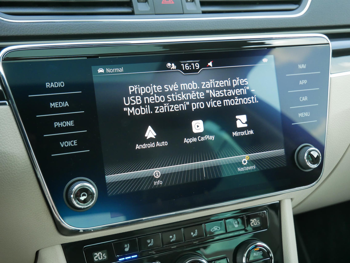 Škoda Superb 2.0 TDI 147 kW L&K