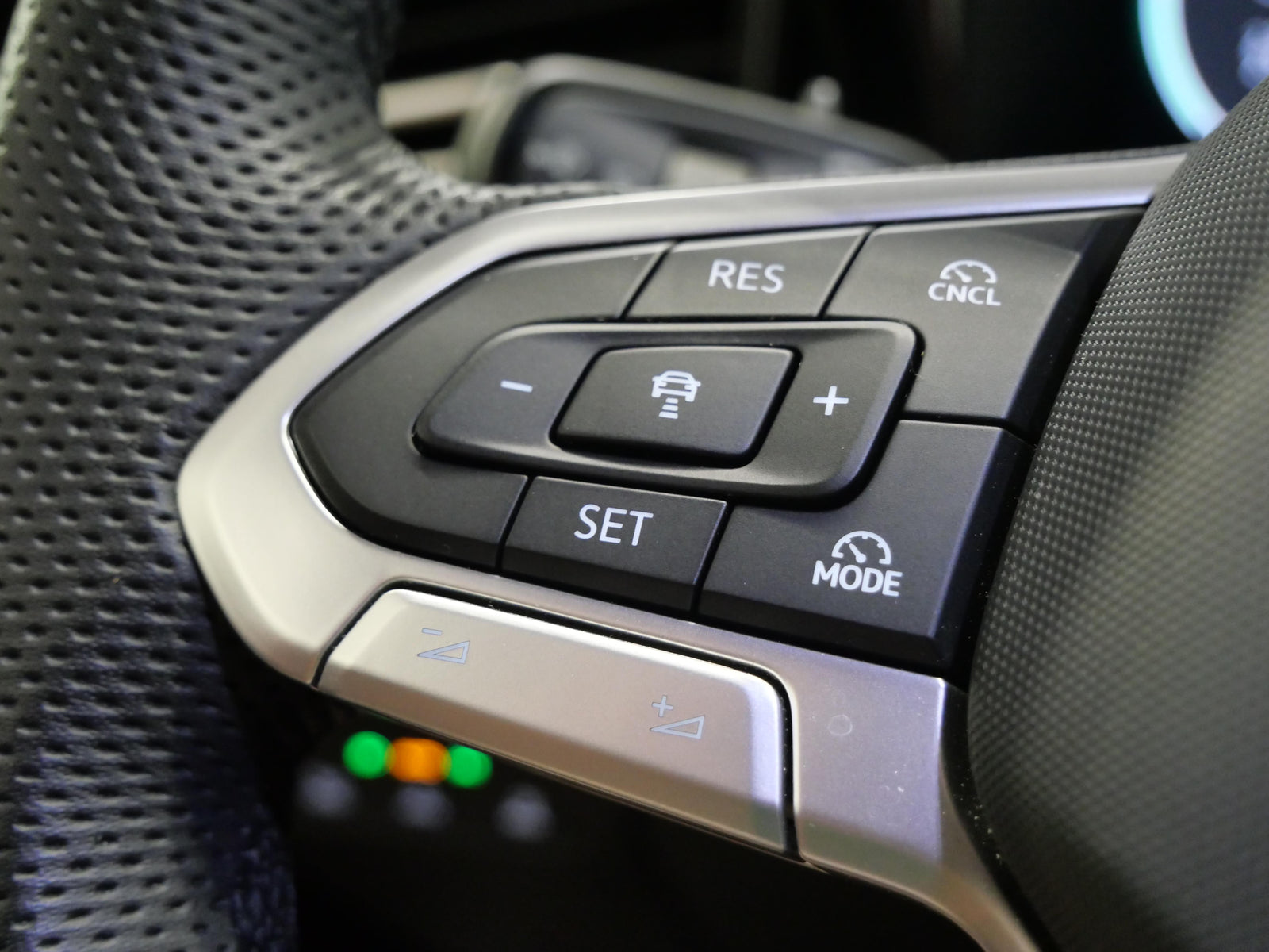 Volkswagen Passat 2.0 TDI 110 kW DSG R-Line – foto 19