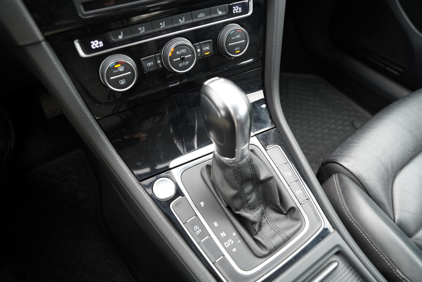 Volkswagen Golf 2.0 TDI 110 kW DSG Highline