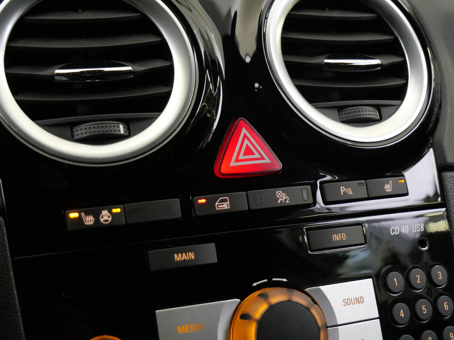 Opel Corsa 1.2i 63 kW Easytronic