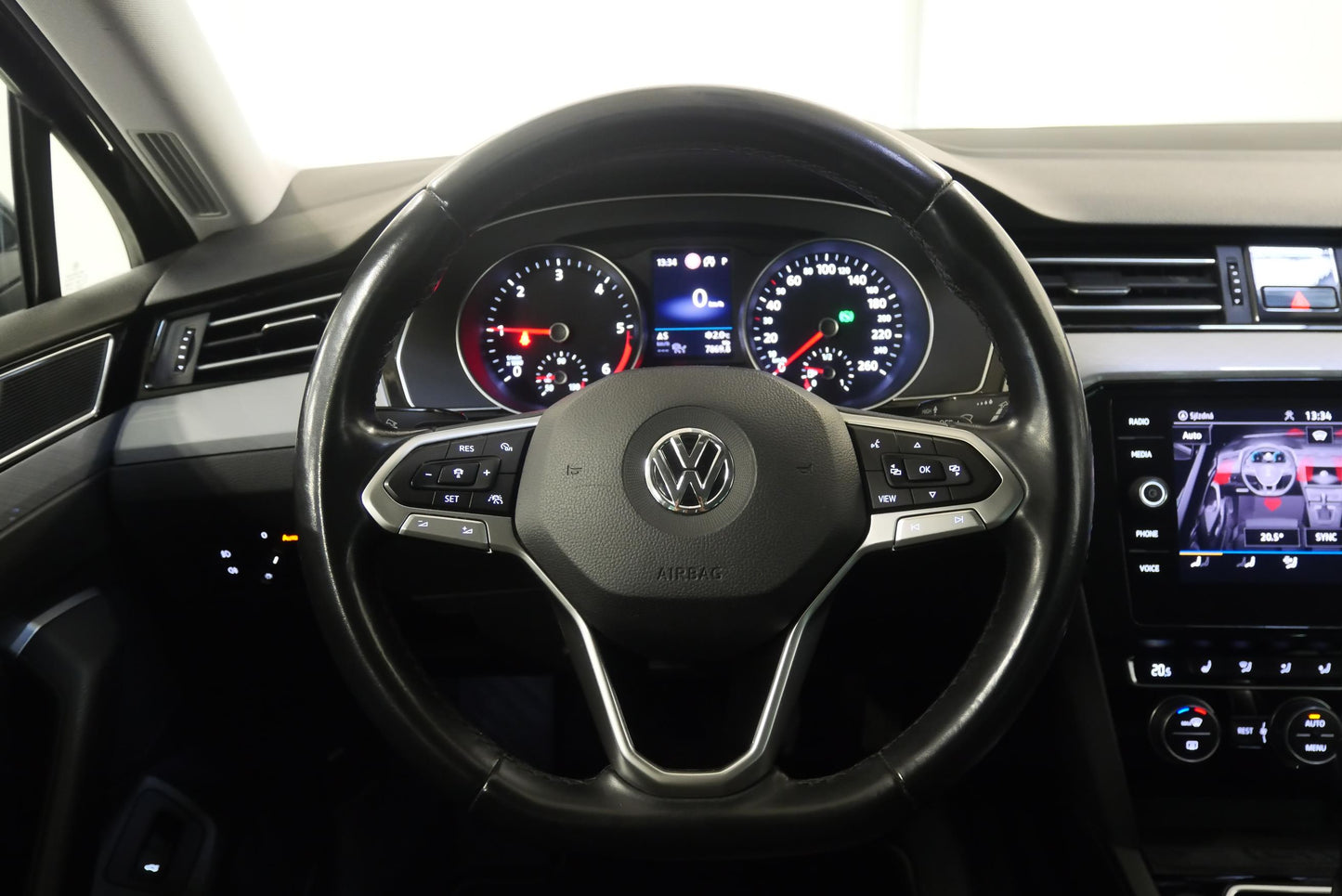 Volkswagen Passat 2.0 TDI 110 kW DSG Business