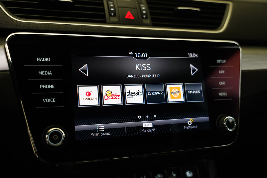 Škoda Superb 2.0 TDI 110 kW Style – foto 19