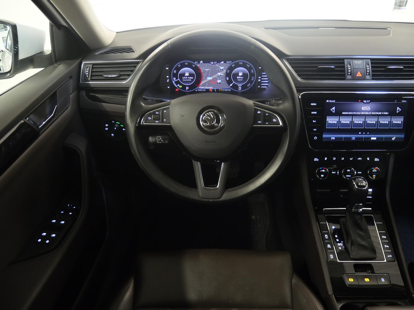 Škoda Superb 2.0 TDI 140 kW L&K