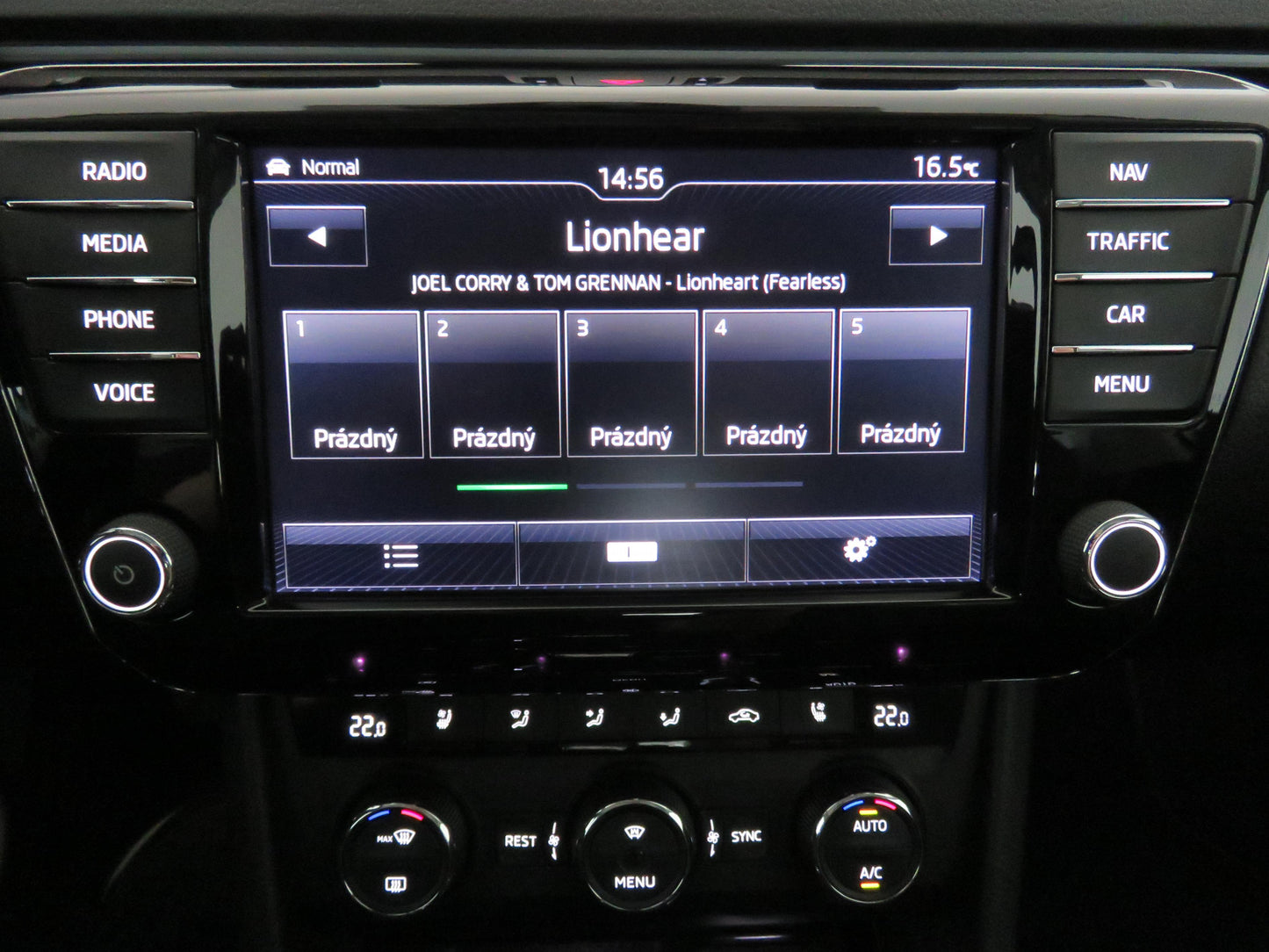 Škoda Superb 2.0 TDI 140 kW L&K Comfort