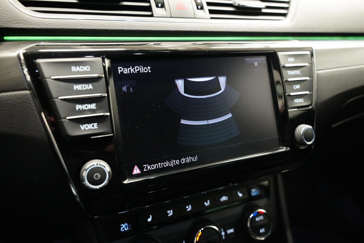 Škoda Superb 2.0 TDI 140 kW Style – foto 21