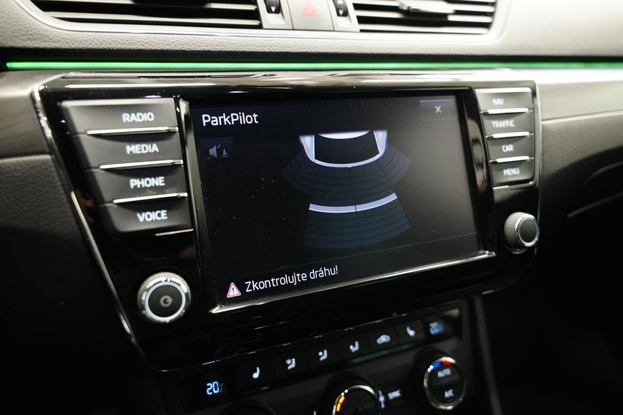 Škoda Superb 2.0 TDI 140 kW Style – foto 21