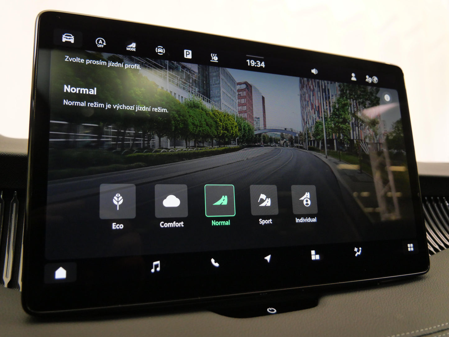 Škoda Superb 2.0 TSI 195 kW DSG 4x4 L&K