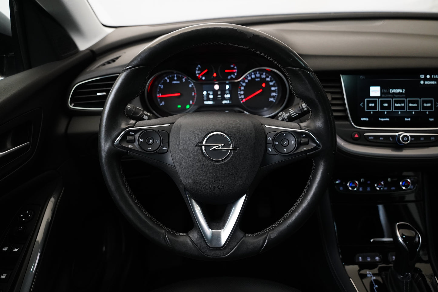 Opel Grandland X 1.2 Turbo 96 kW Business