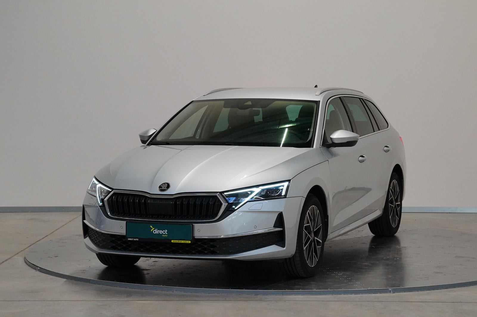 Škoda Octavia 2.0 TDI DSG Selection – foto 1