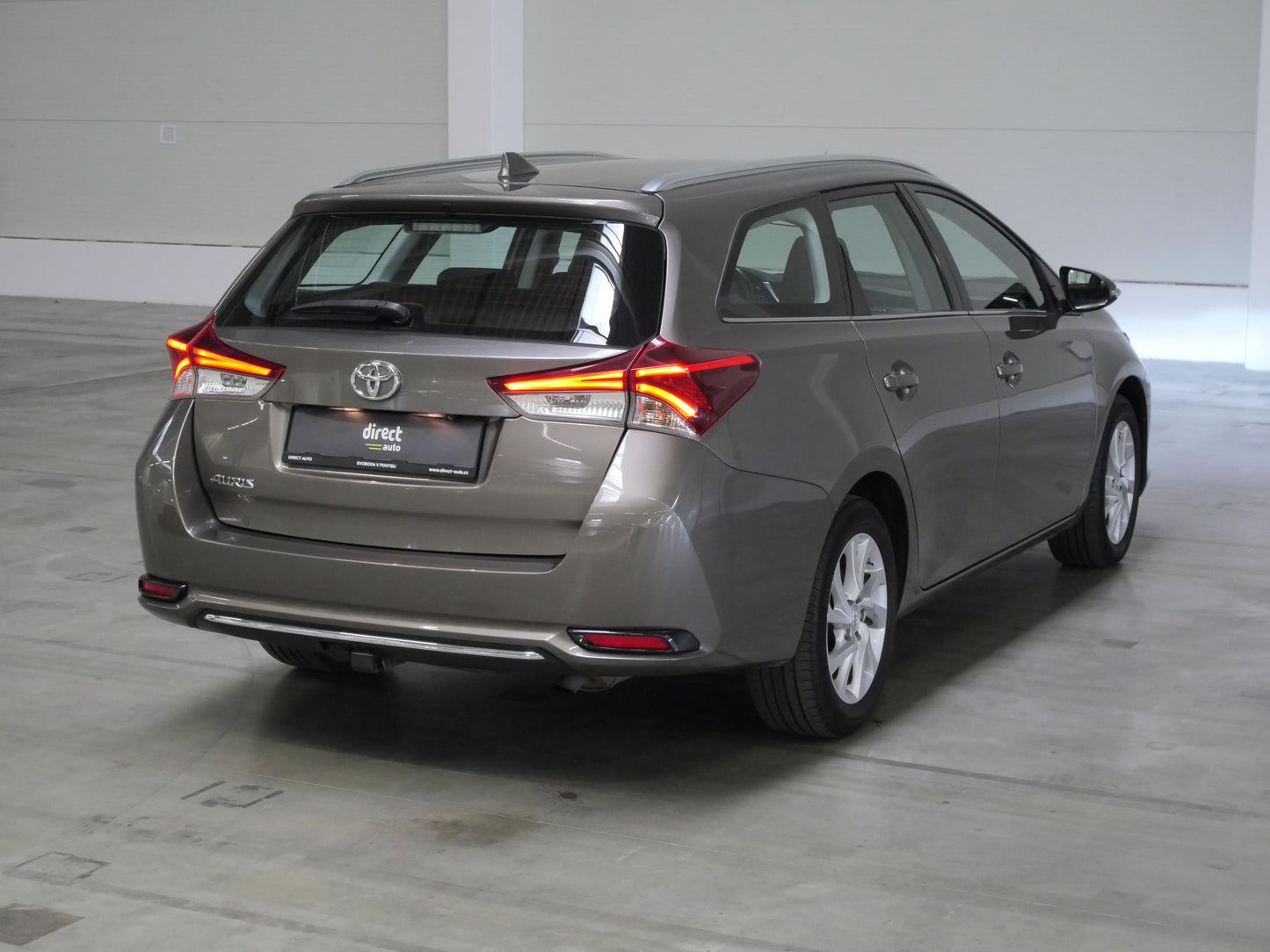 Toyota Auris 1.6i 97 kW Valvematic