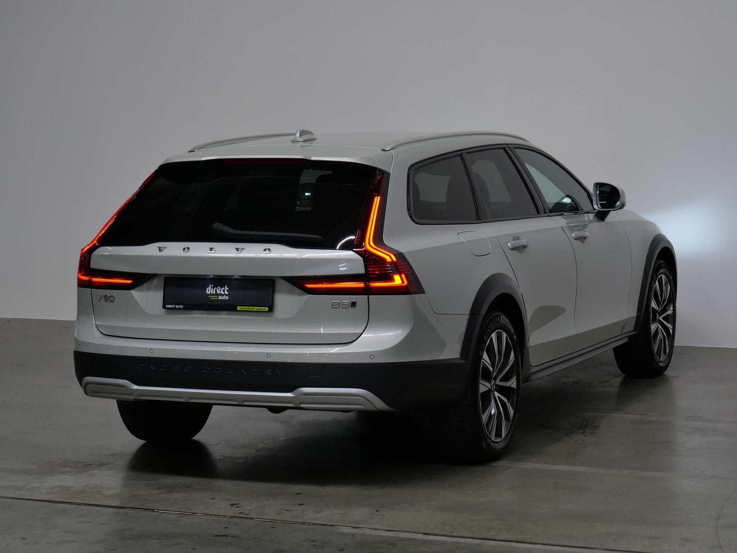Volvo V90 2.0 B5 173 kW Cross Country