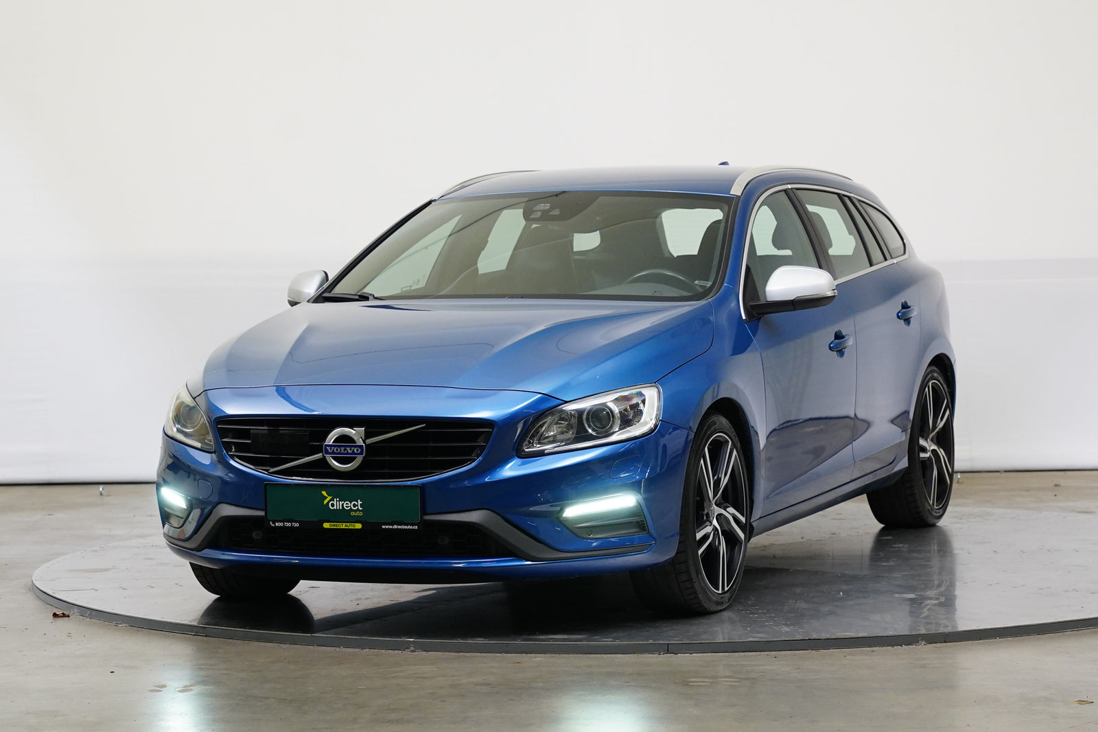 Volvo V60 2.0 T6 AWD 225 kW R-Desing – foto 1