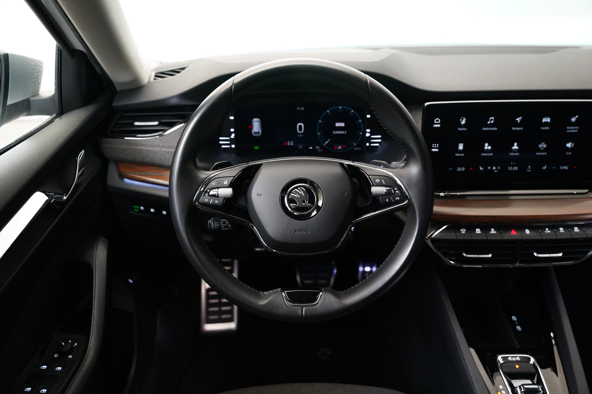 Škoda Octavia 2.0 TDI 110 kW DSG 4x4 Scout – foto 18