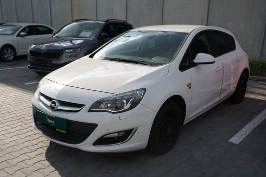 Opel Astra 1.4 Turbo 103 kW Jahre