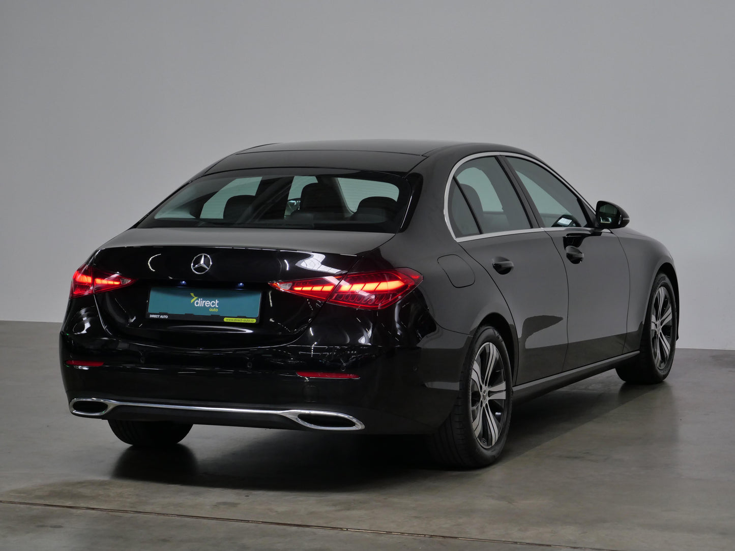 Mercedes-Benz Třídy C C 180 125 kW AUT