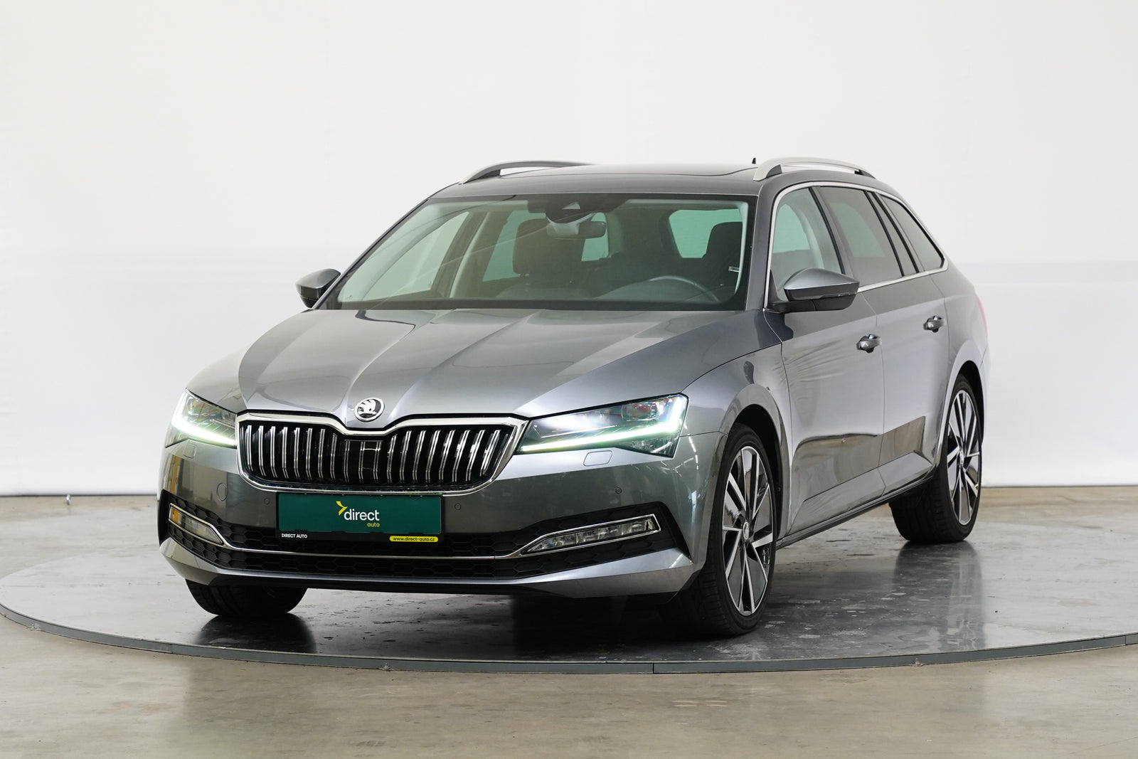 Škoda Superb 2.0 TSI 140 kW DSG Style – foto 1
