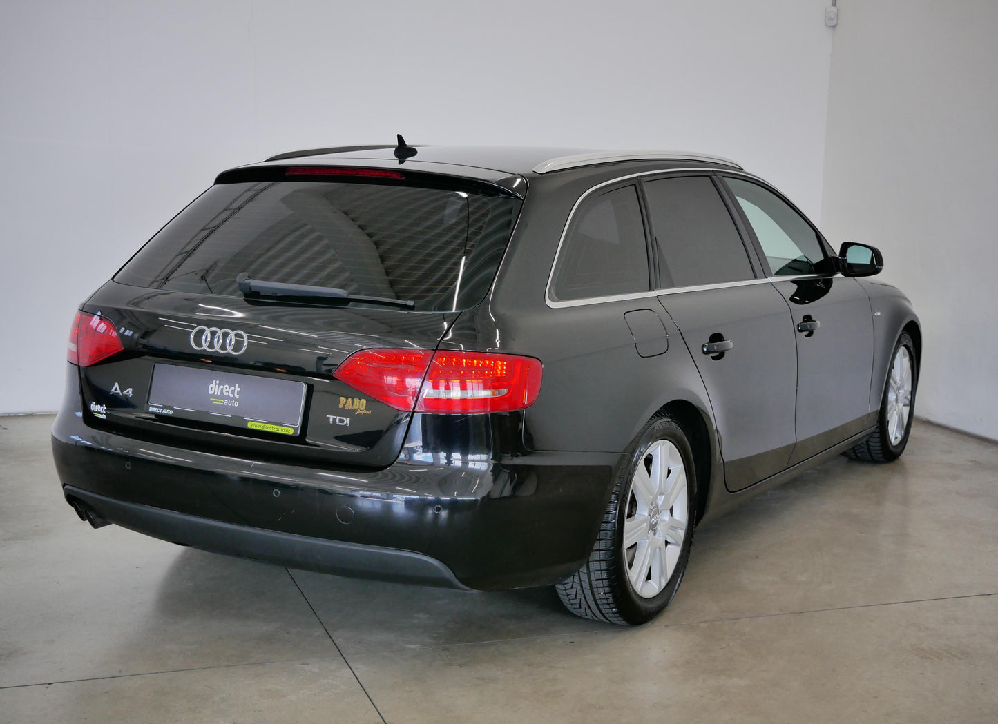 Audi A4 2.0 TDI 125 kW S line 4x4