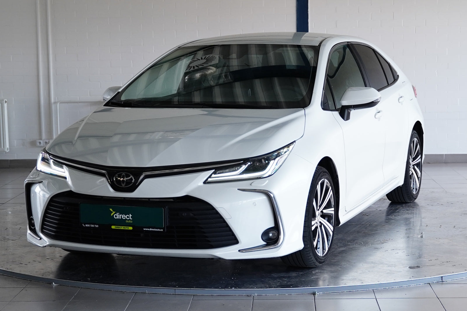 Toyota Corolla 1.5 VVT-i 92 kW – foto 1