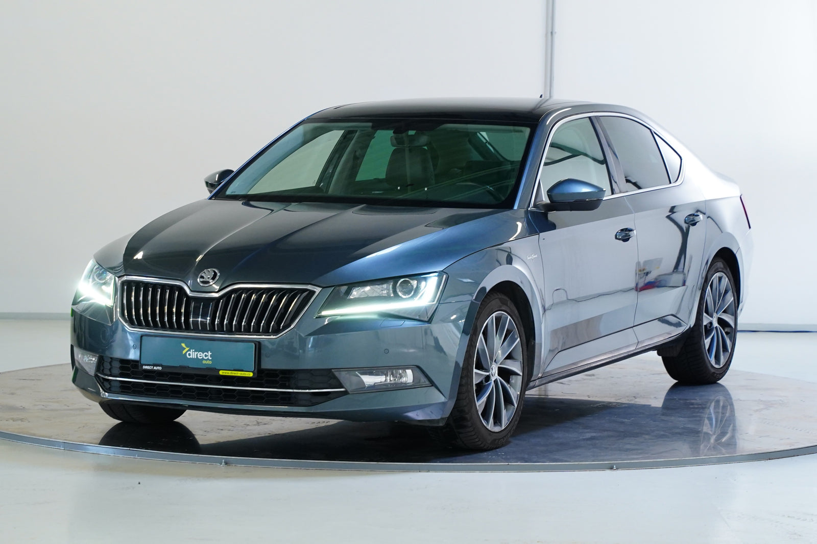 Škoda Superb 1.8 TSI 132 kW DSG L&K – foto 1