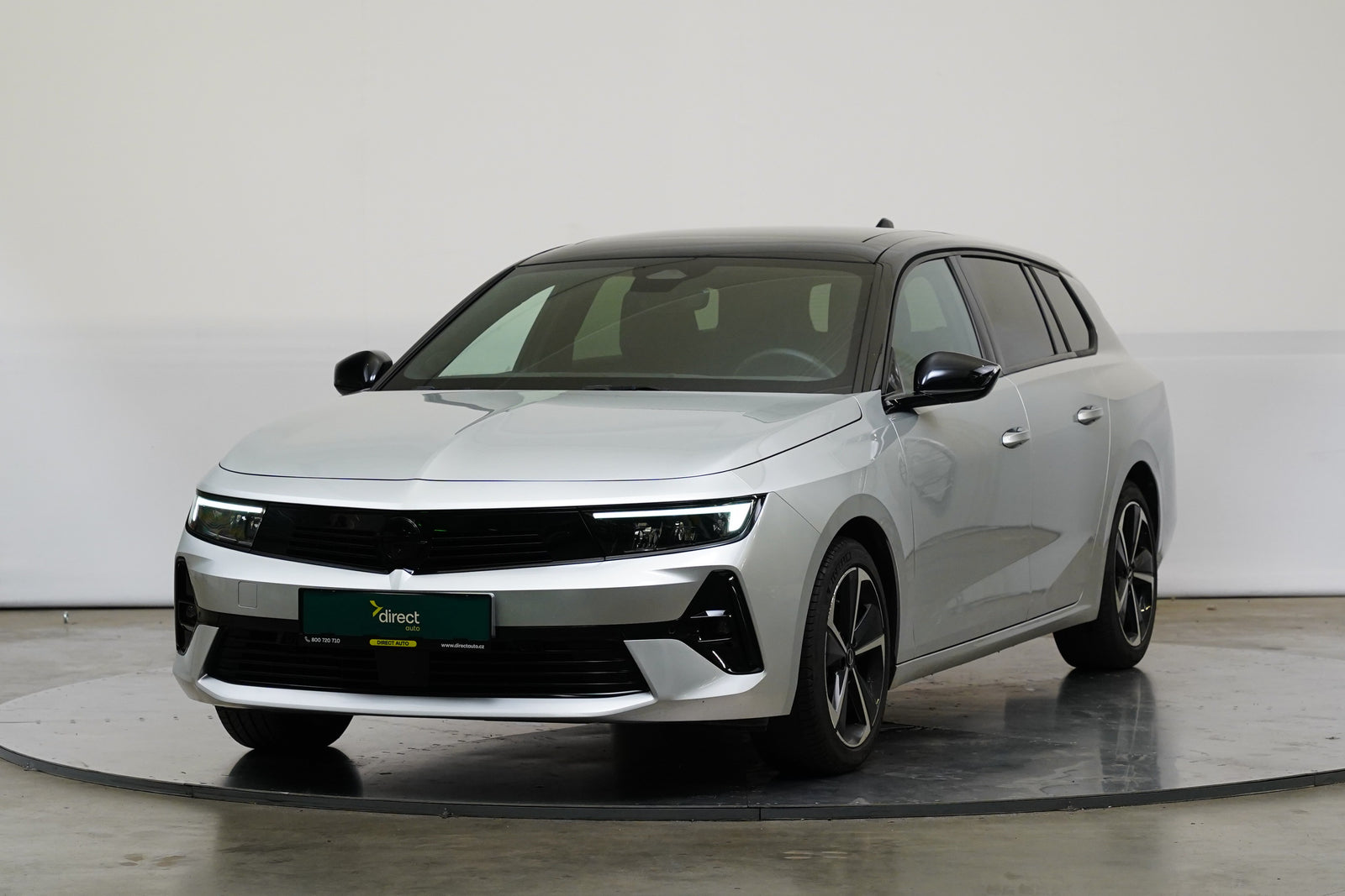 Opel Astra 1.2T 96k W – foto 1