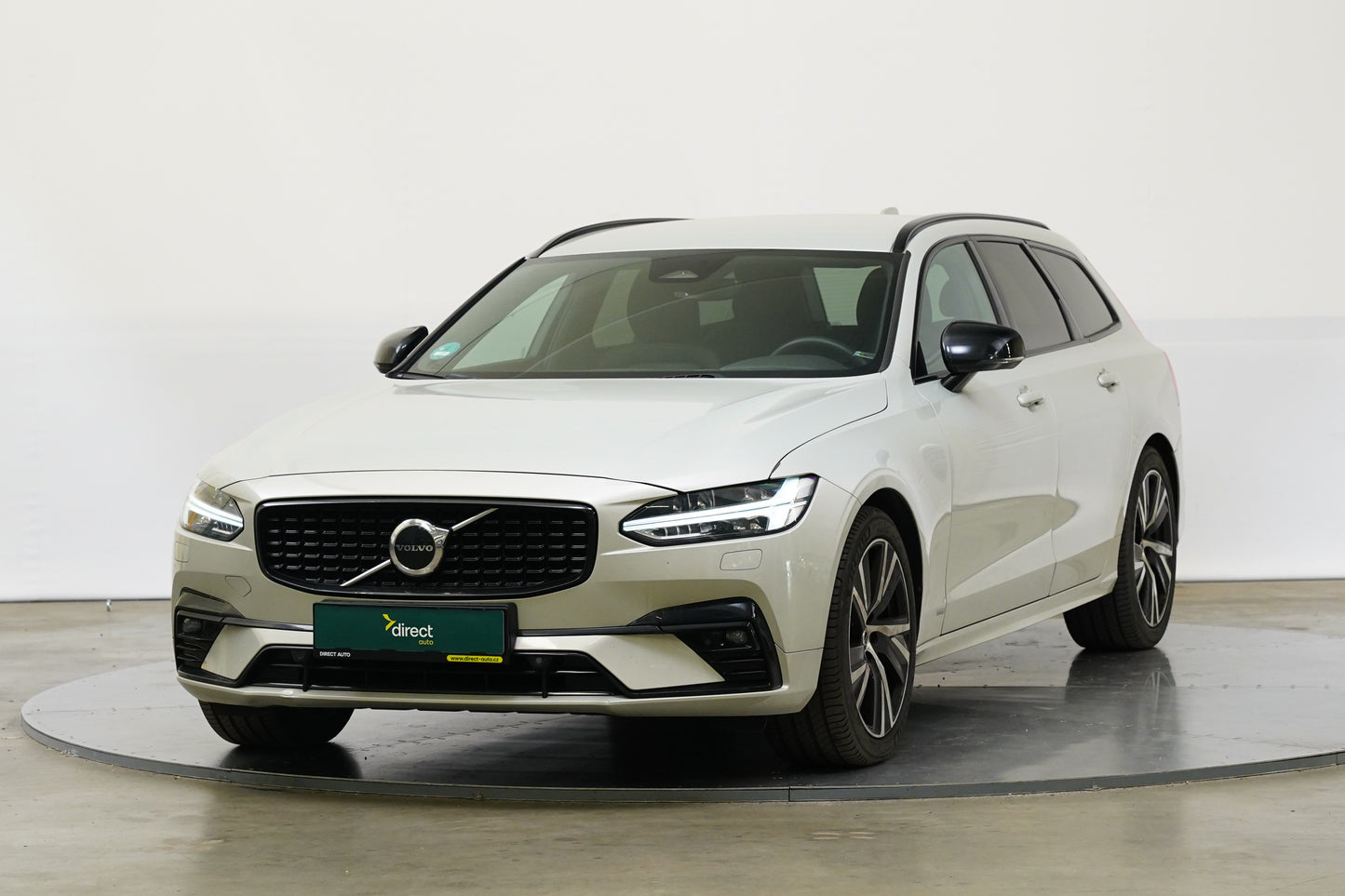 Volvo V90 2.0 B4 145 kW R-Design